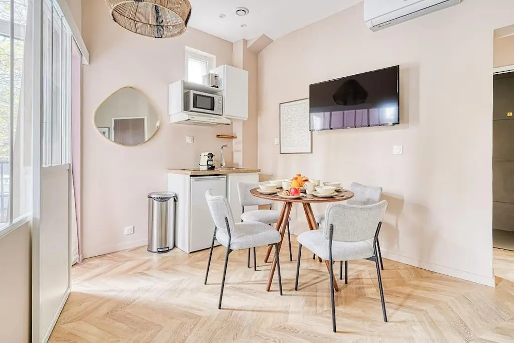Appartement Proche Parc Monceau #Arcdetriomphe-Ii Paris